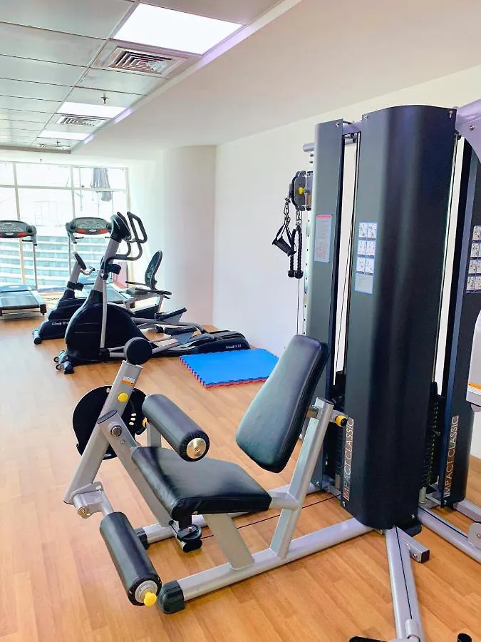 5 Star Beach Access Serviced Apartment: Dubai Marina Heart Apartment